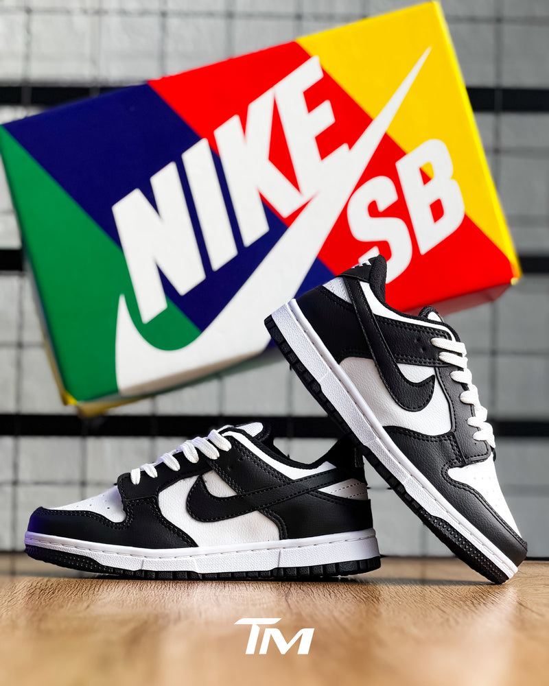 Dunk Low Branco/Preto Infantil