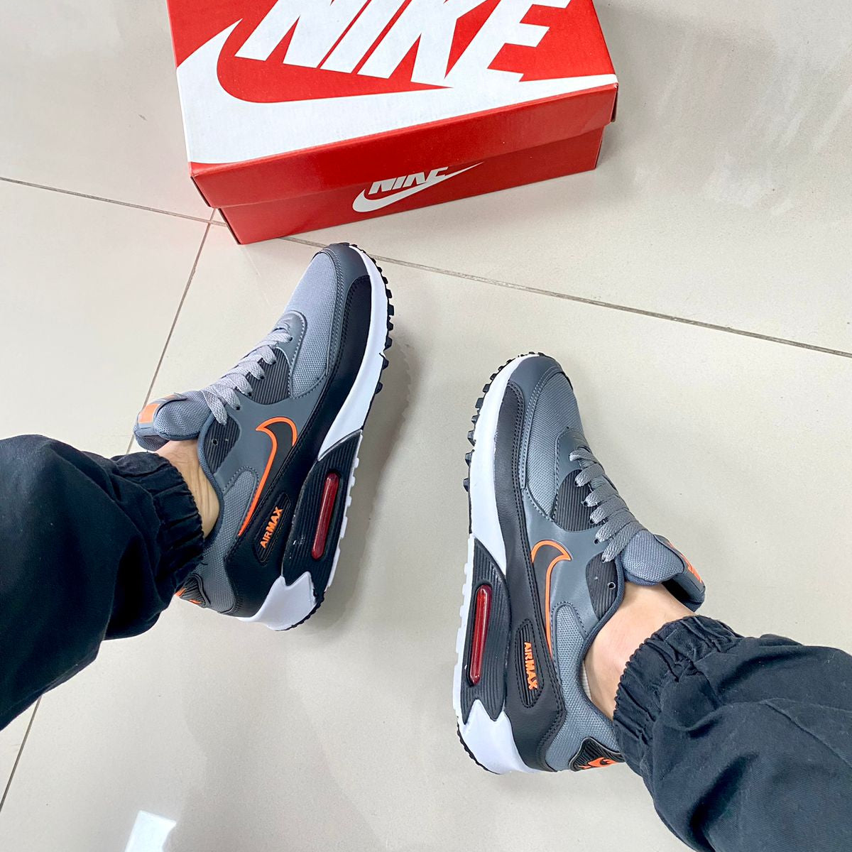 Air Max 90 Grafite/Laranja