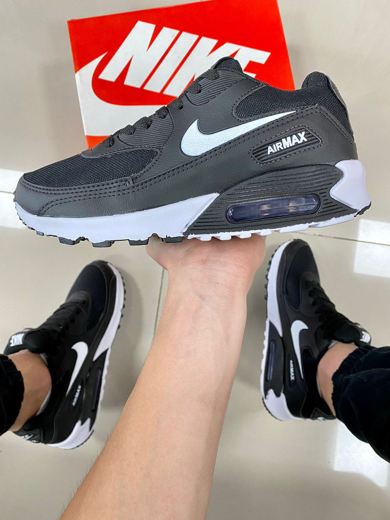 Air Max 90 Preto/Branco