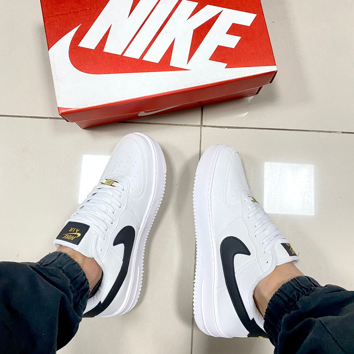 Air Force 1 Branco/Preto