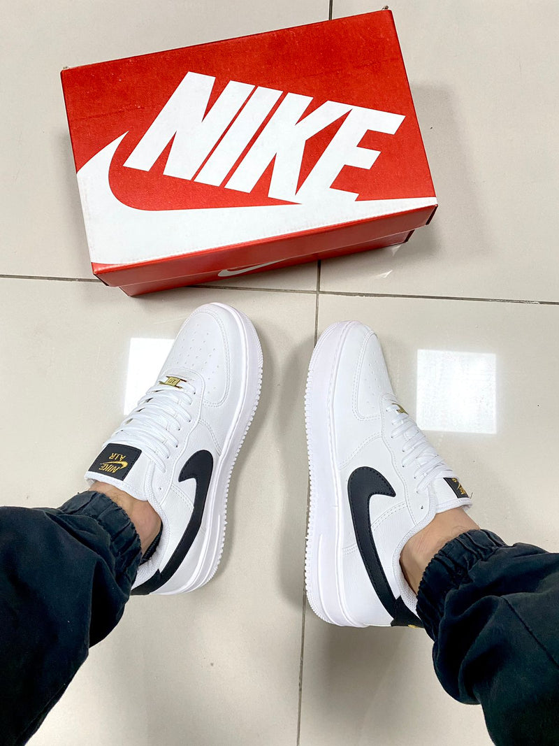 Air Force 1 Branco/Preto