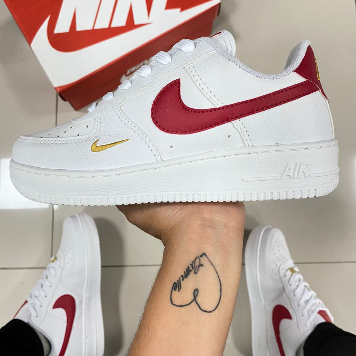 Air Force 1 Branco/Vermelho Premium