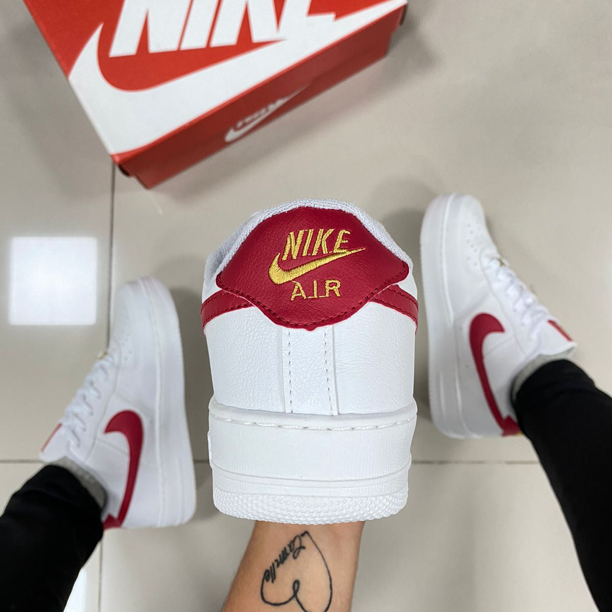 Air Force 1 Branco/Vermelho Premium