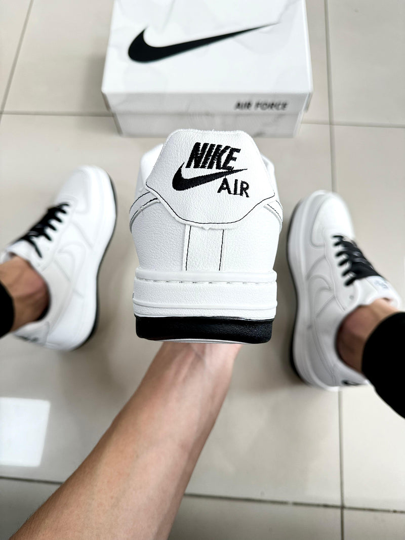 Air Force 1 White/Black Premium