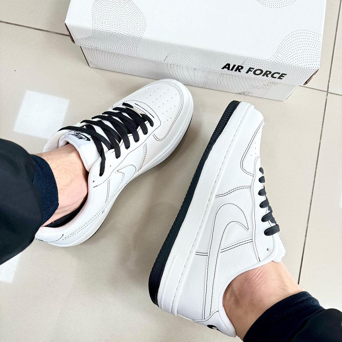 Air Force 1 White/Black Premium