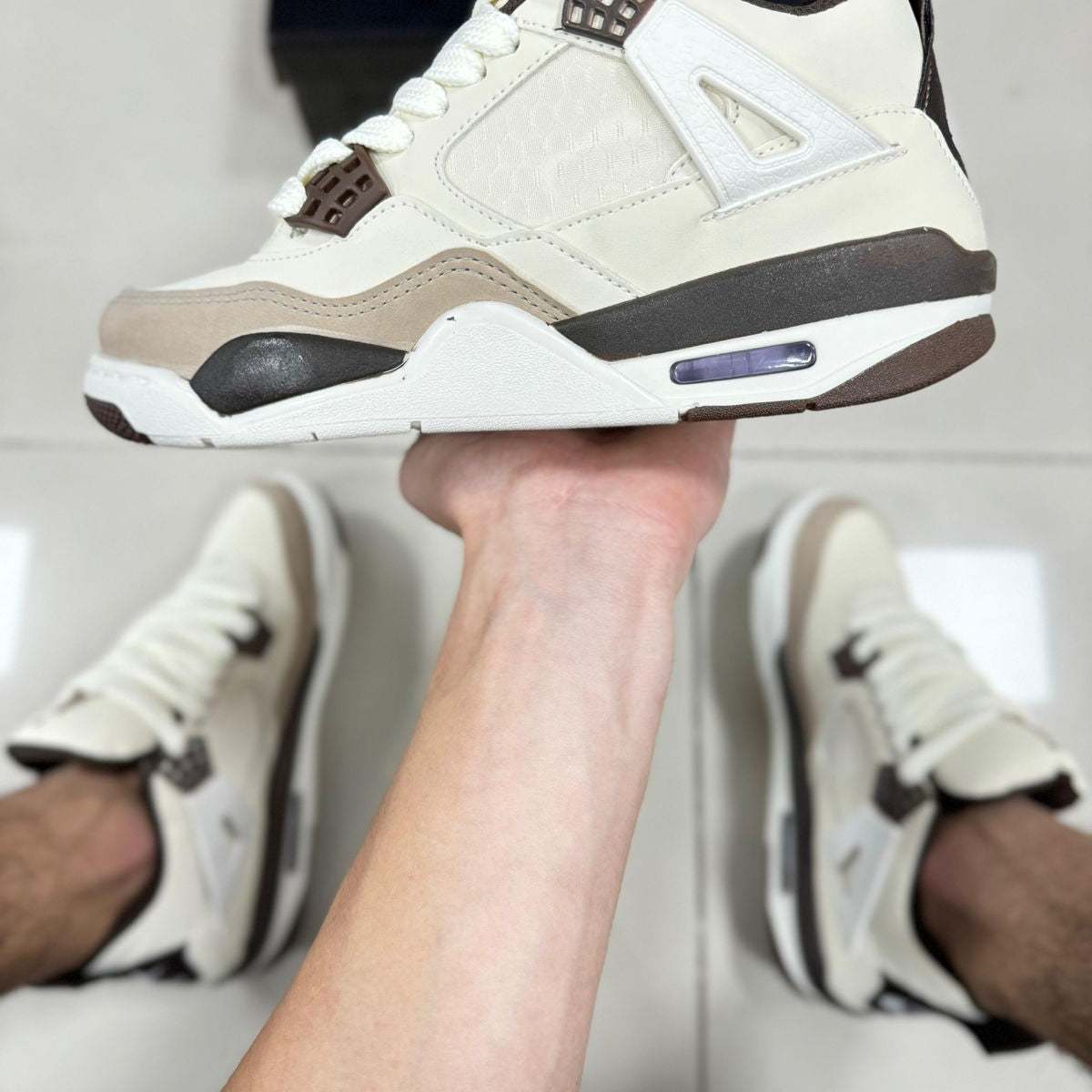 Air Jordan 4 Bege/Marrom Premium