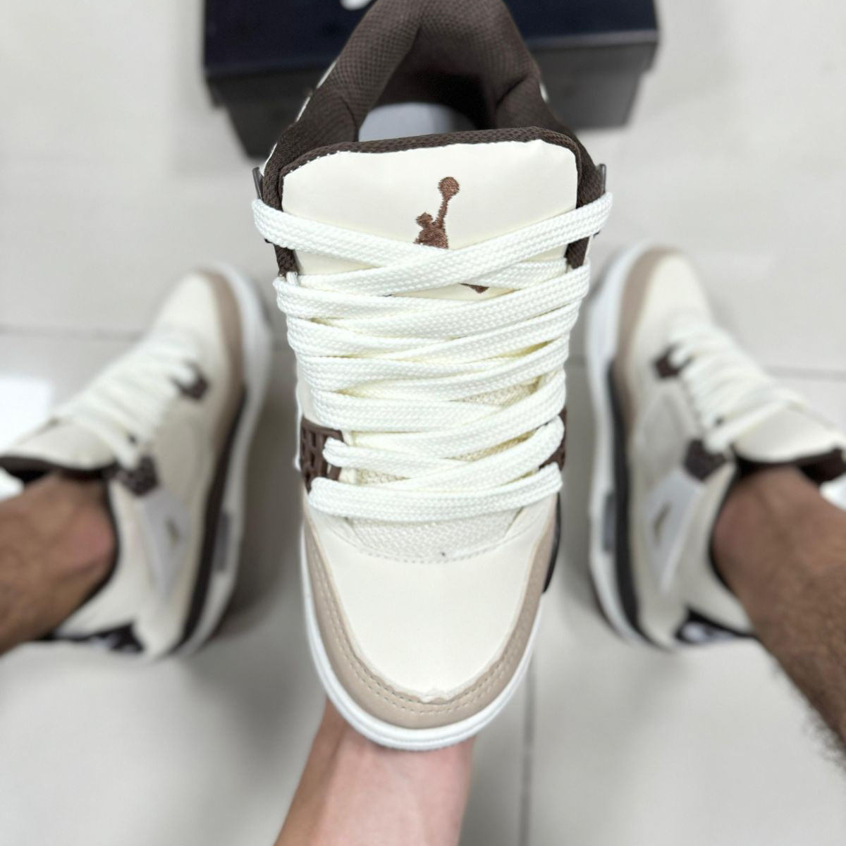 Air Jordan 4 Bege/Marrom Premium