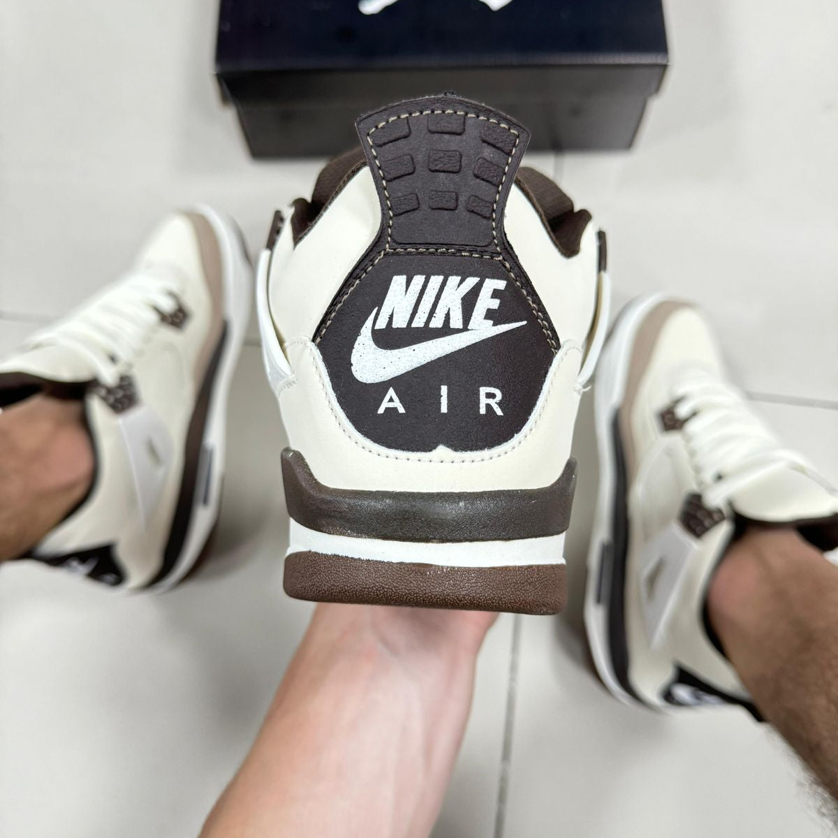 Air Jordan 4 Bege/Marrom Premium