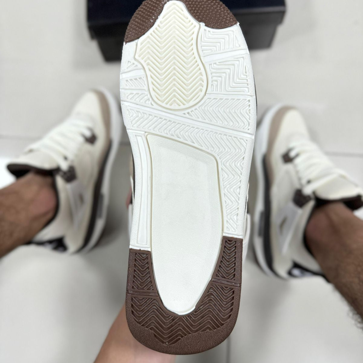 Air Jordan 4 Bege/Marrom Premium