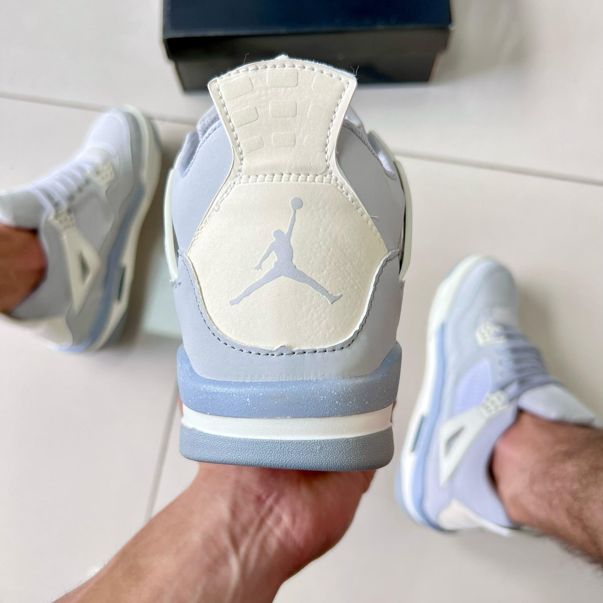 Air Jordan 4 Cinza/Off White Premium
