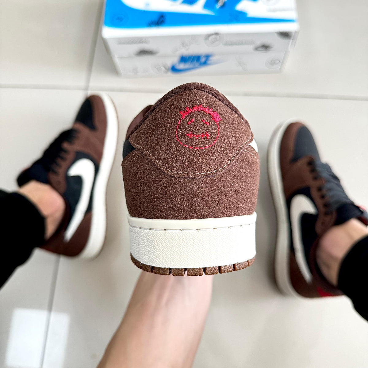 Air Jordan Low Travis Dark Mocha Premium
