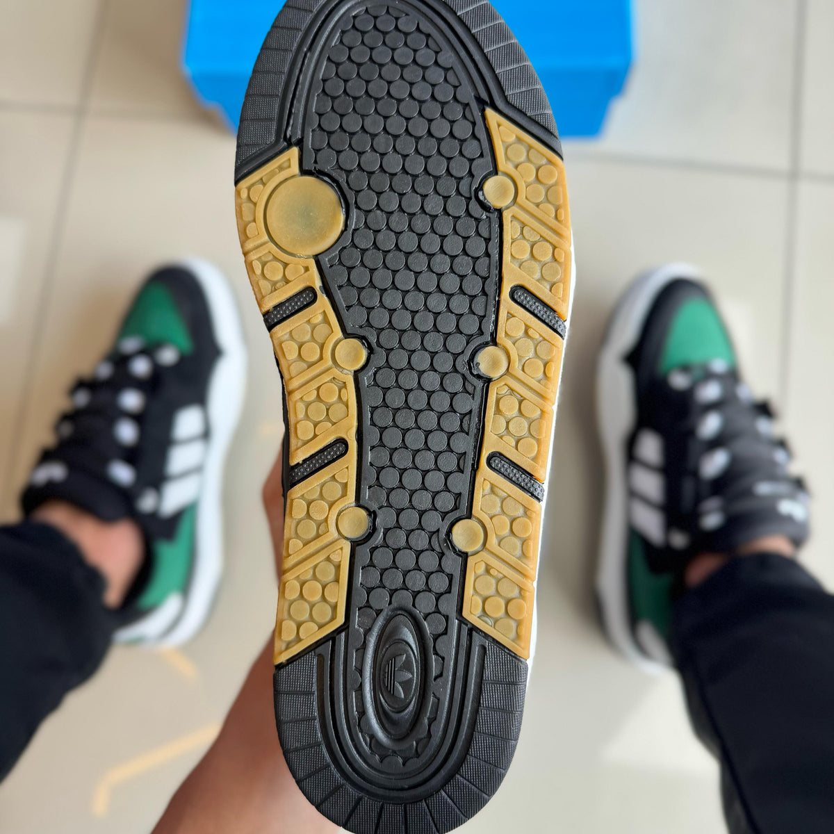 Adi2000 Preto/Verde Premium