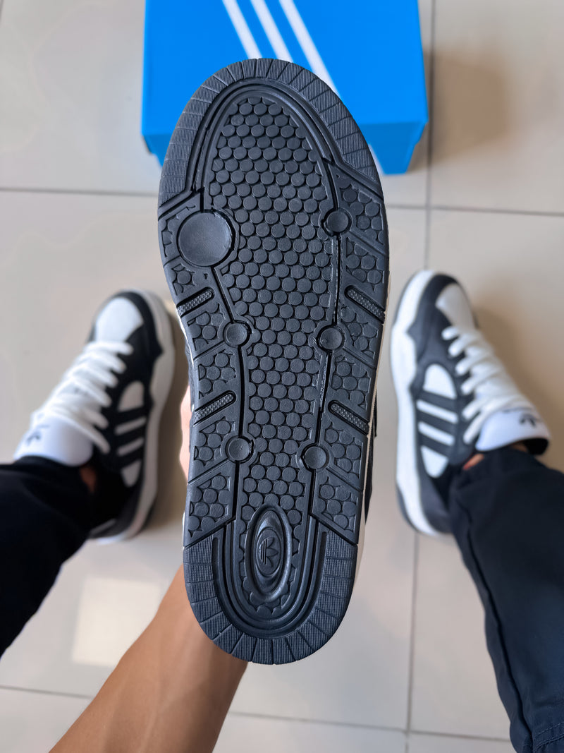 Adi2000X Preto/Branco Premium