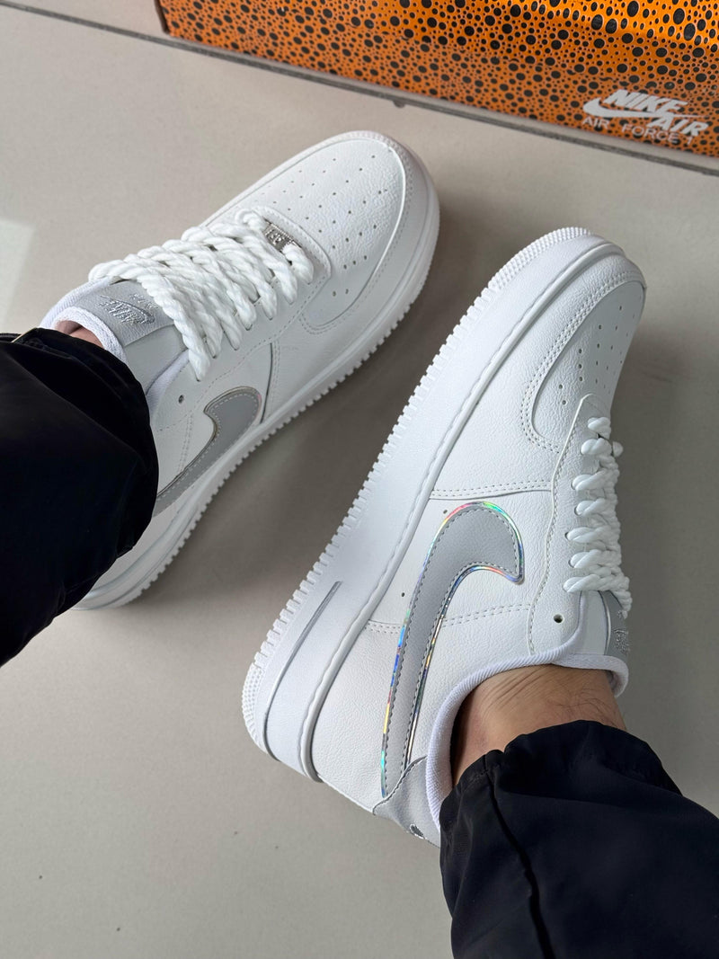 Air Force 1 Holográfico Branco/Cinza Premium