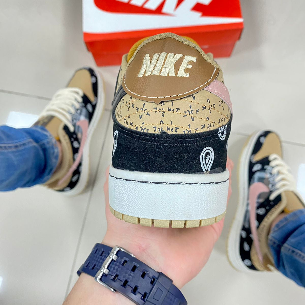 Dunk Low Travis Scott