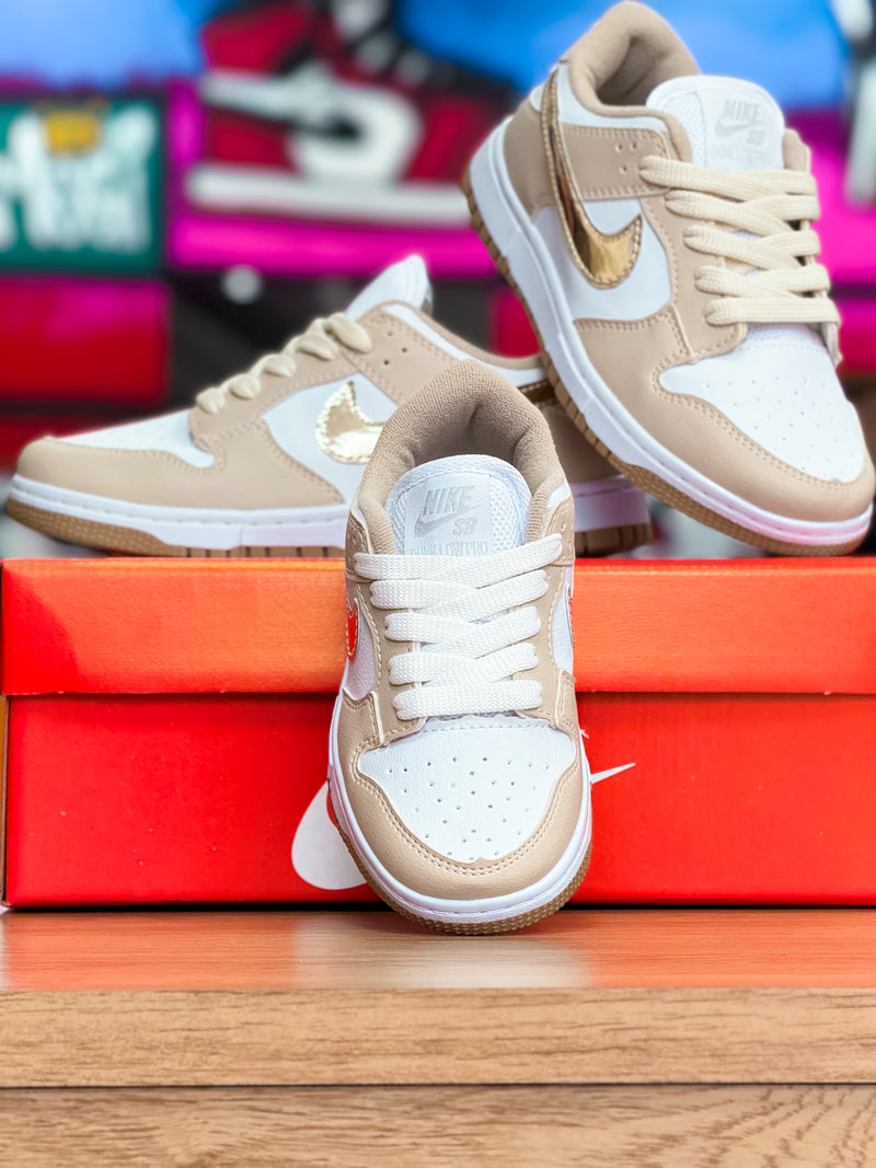 Dunk Low Dourado Infantil