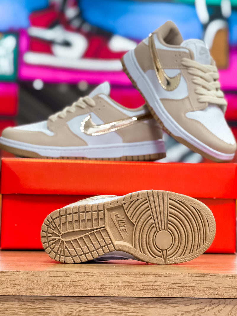 Dunk Low Dourado Infantil