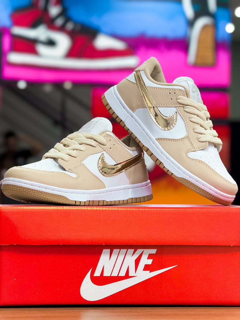 Dunk Low Dourado Infantil