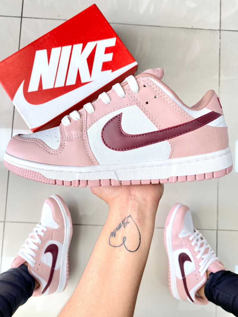 Dunk Low Nude/Vinho Premium