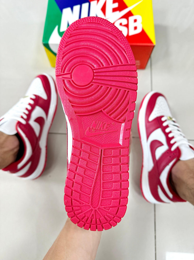 Dunk Low Branco/Vermelho
