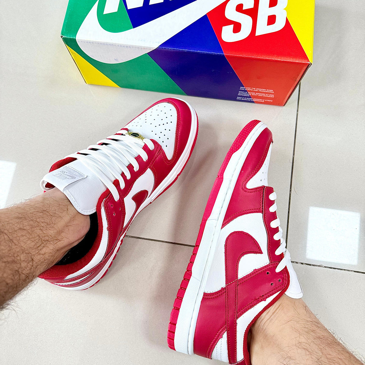 Dunk Low Branco/Vermelho