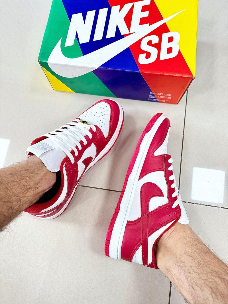 Dunk Low Branco/Vermelho