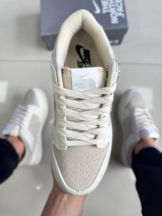 Dunk Low Bege Premium