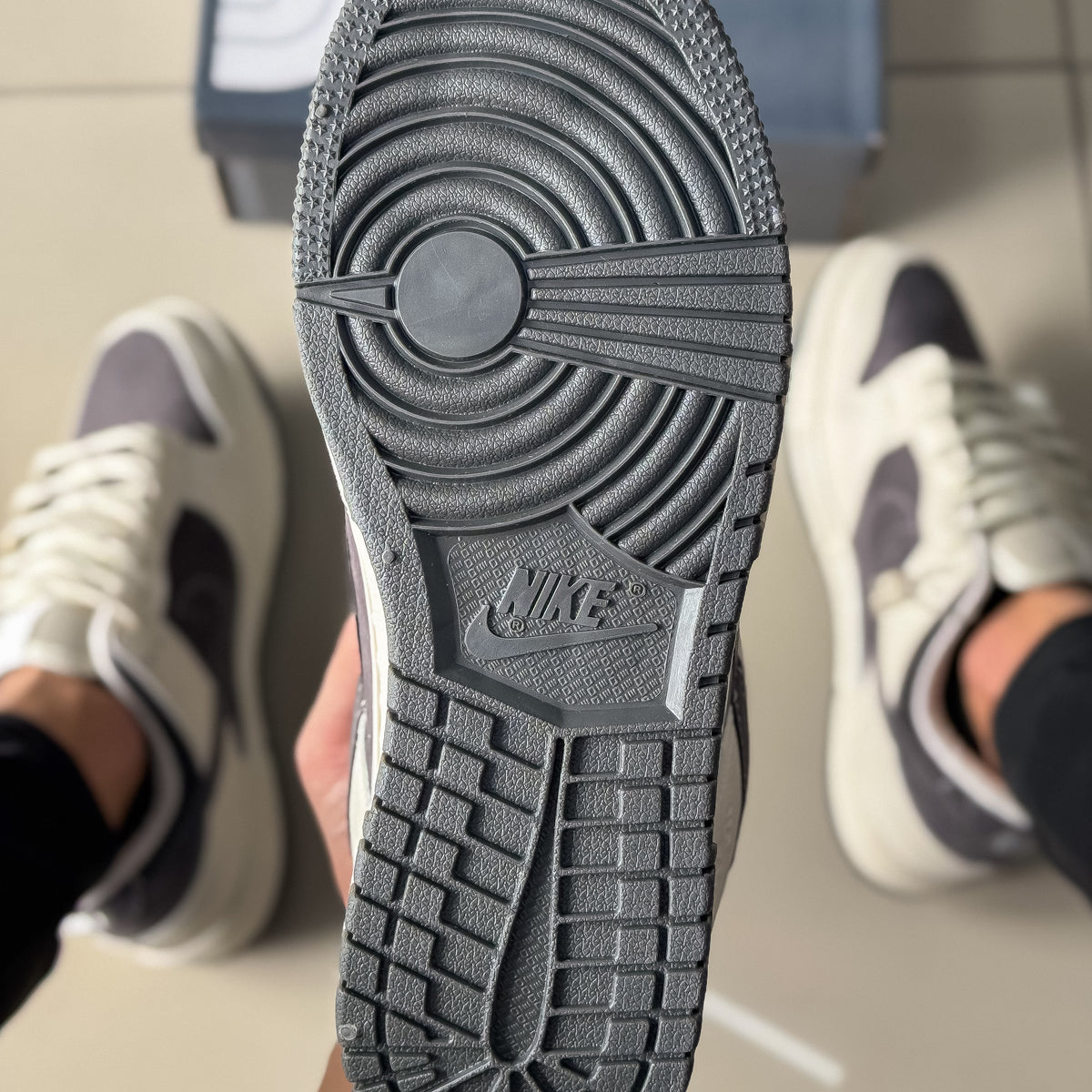 Dunk Low Bege/Cinza Premium