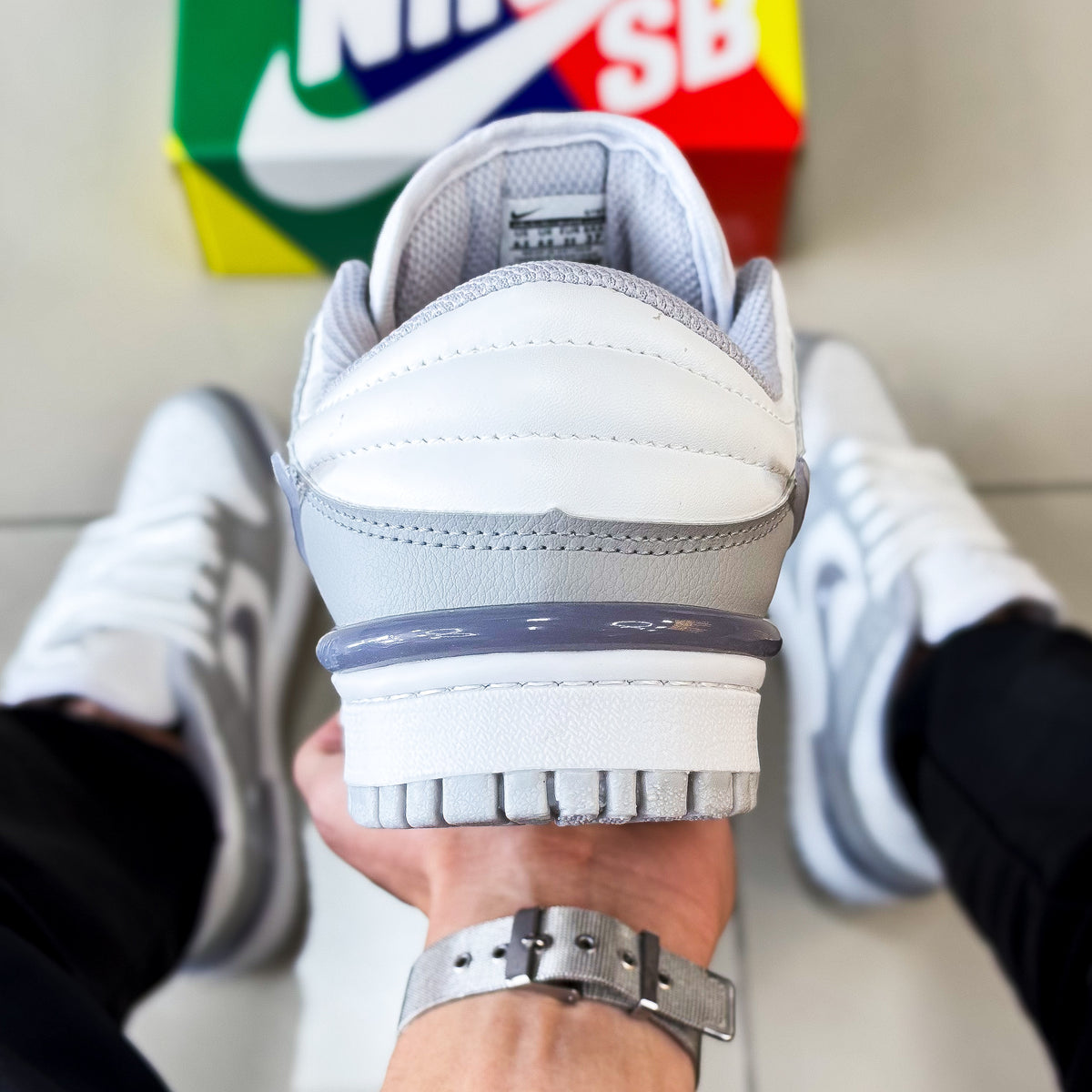 Dunk Low Twist Branco/Cinza