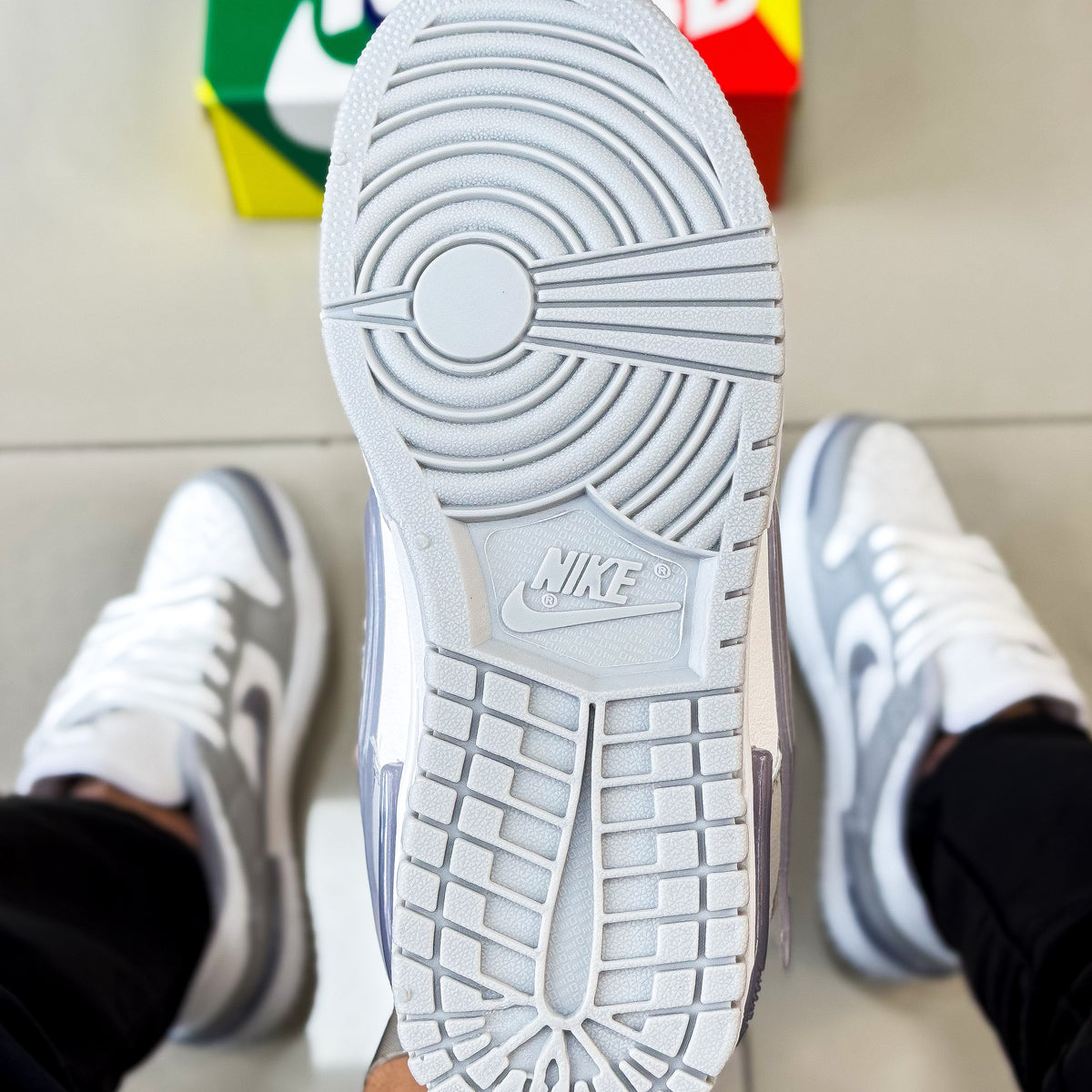Dunk Low Twist Branco/Cinza