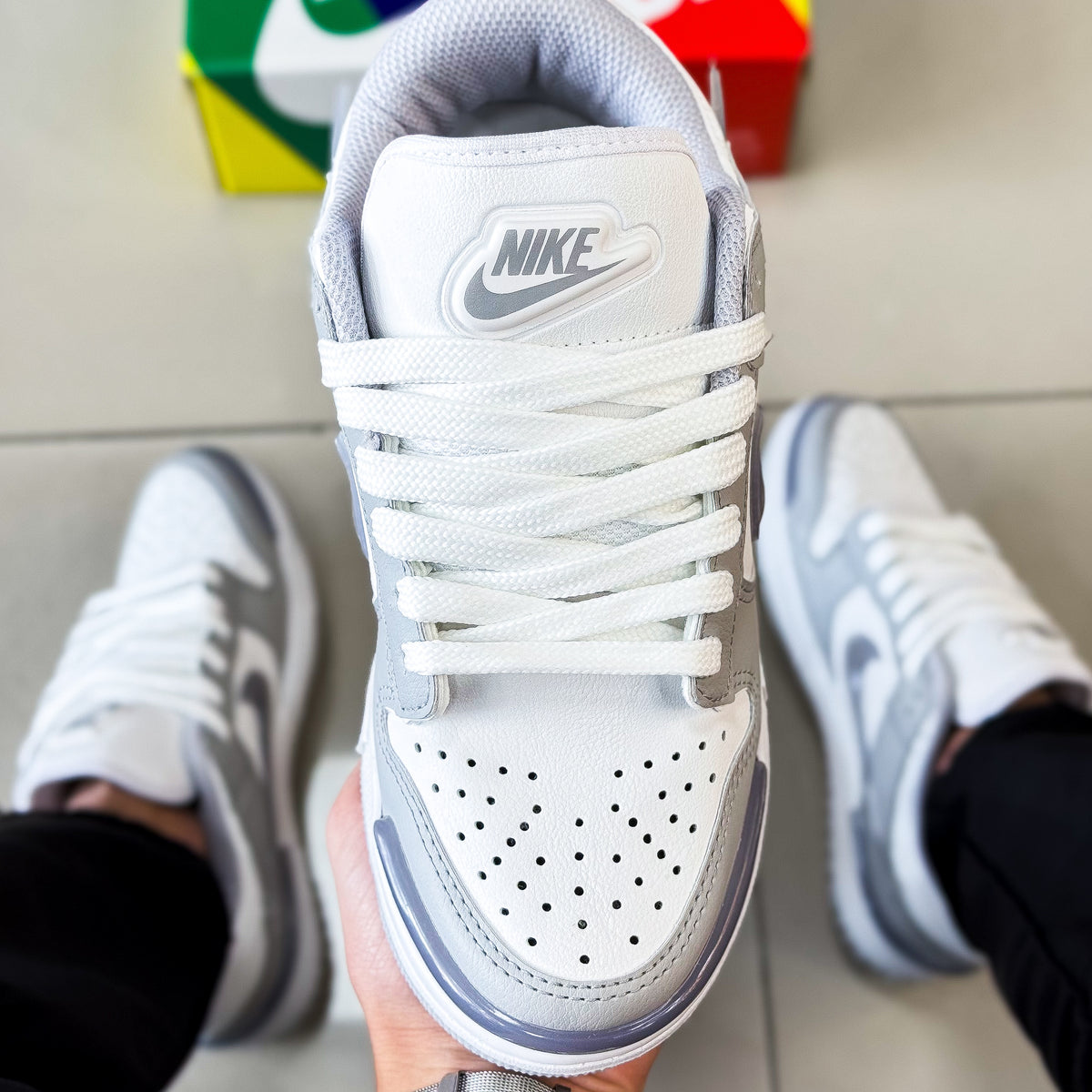 Dunk Low Twist Branco/Cinza