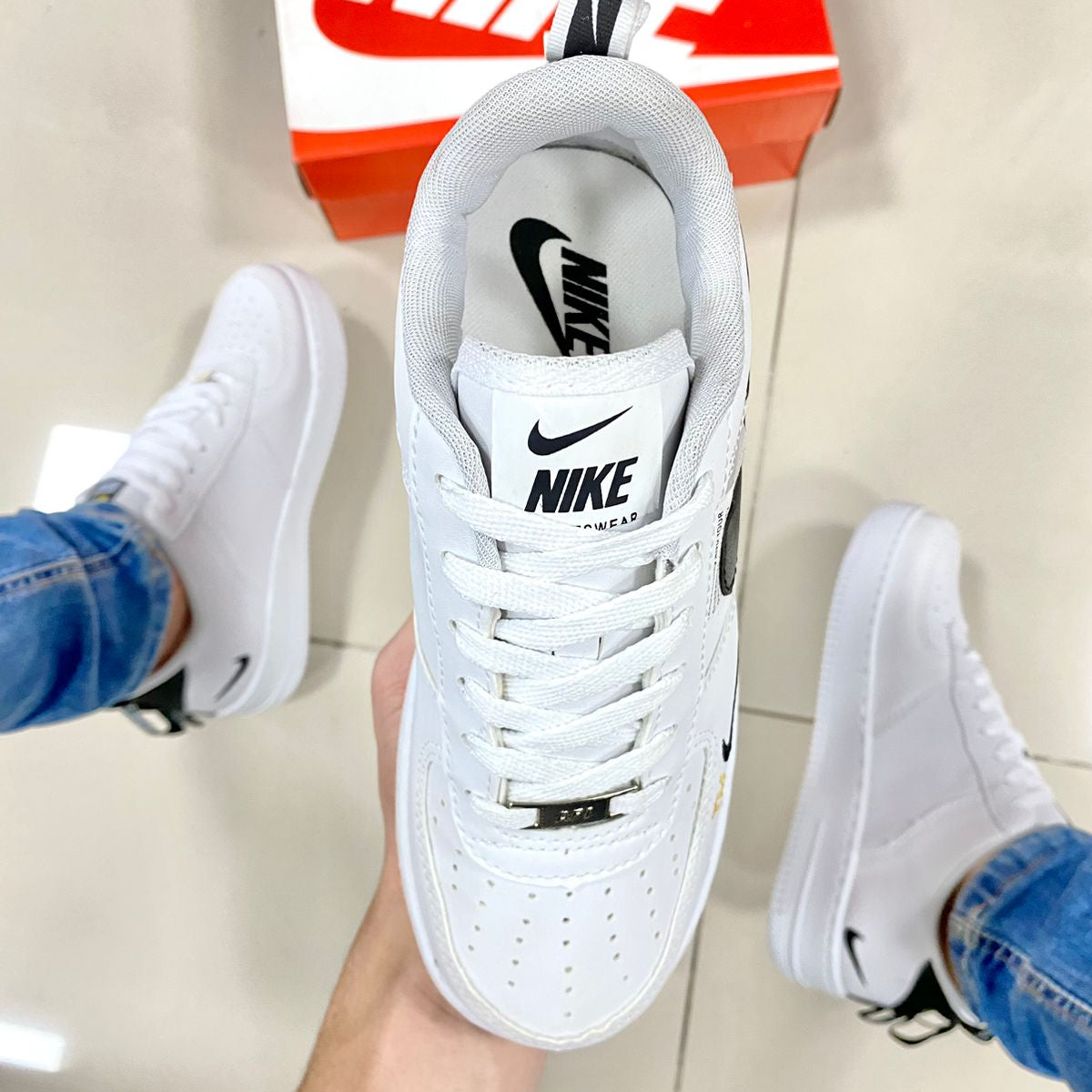 Air Force 1 Branco/Preto