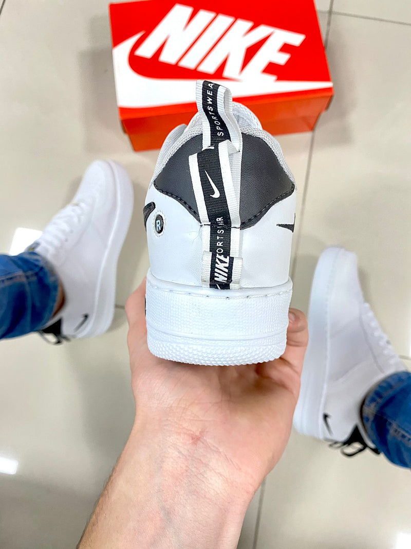 Air Force 1 Branco/Preto