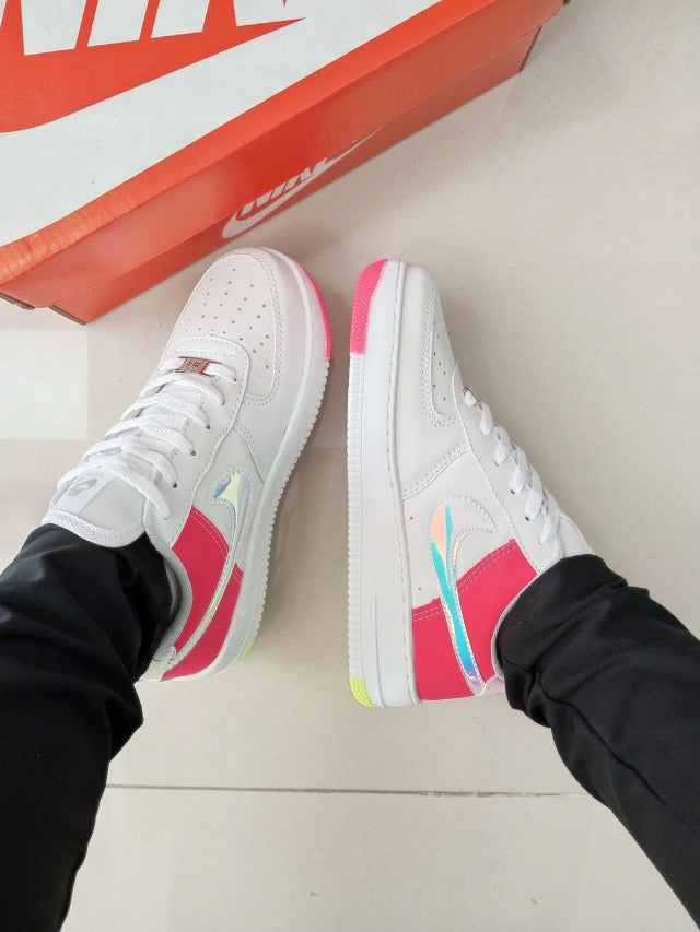 Air Force 1 Holográfico Branco/Rosa