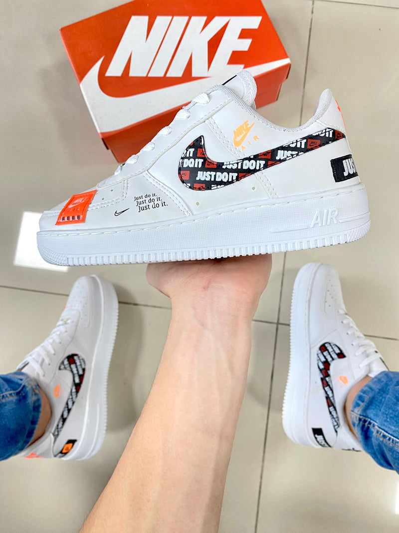 Air Force 1 Just Do It Branco/Laranja