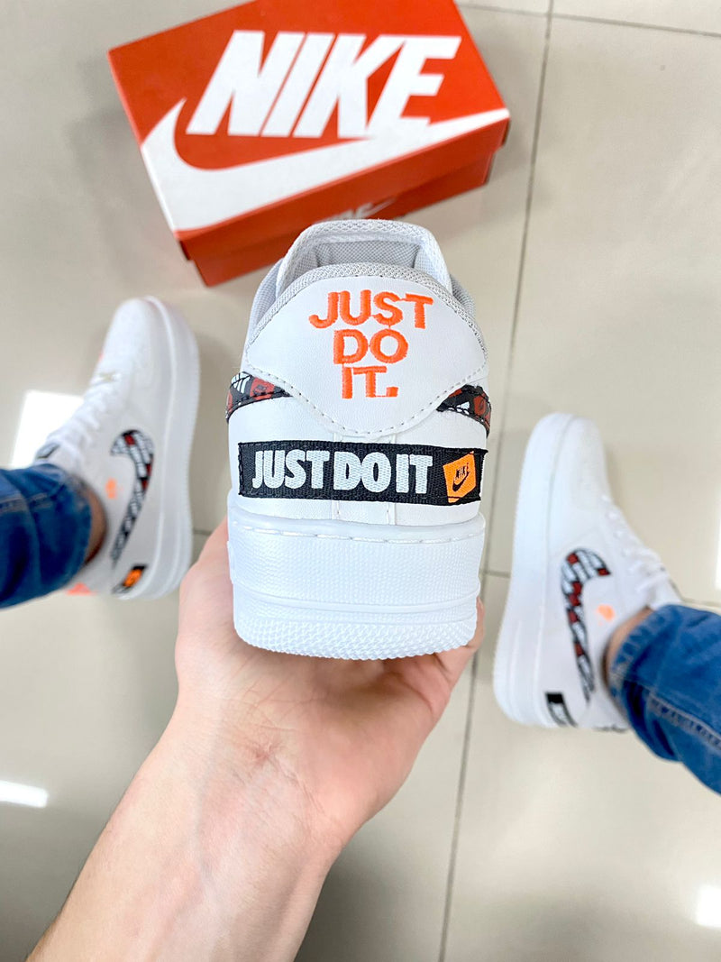 Air Force 1 Just Do It Branco/Laranja
