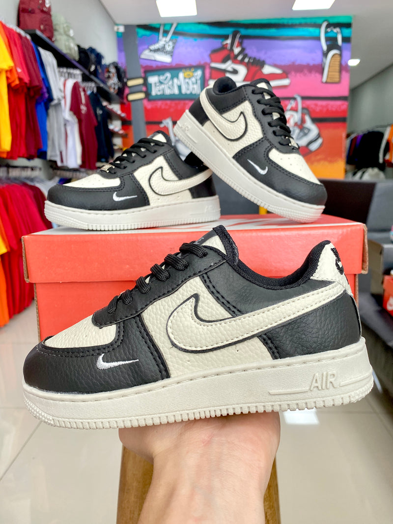 Air Force 1 Bege/Preto Infantil
