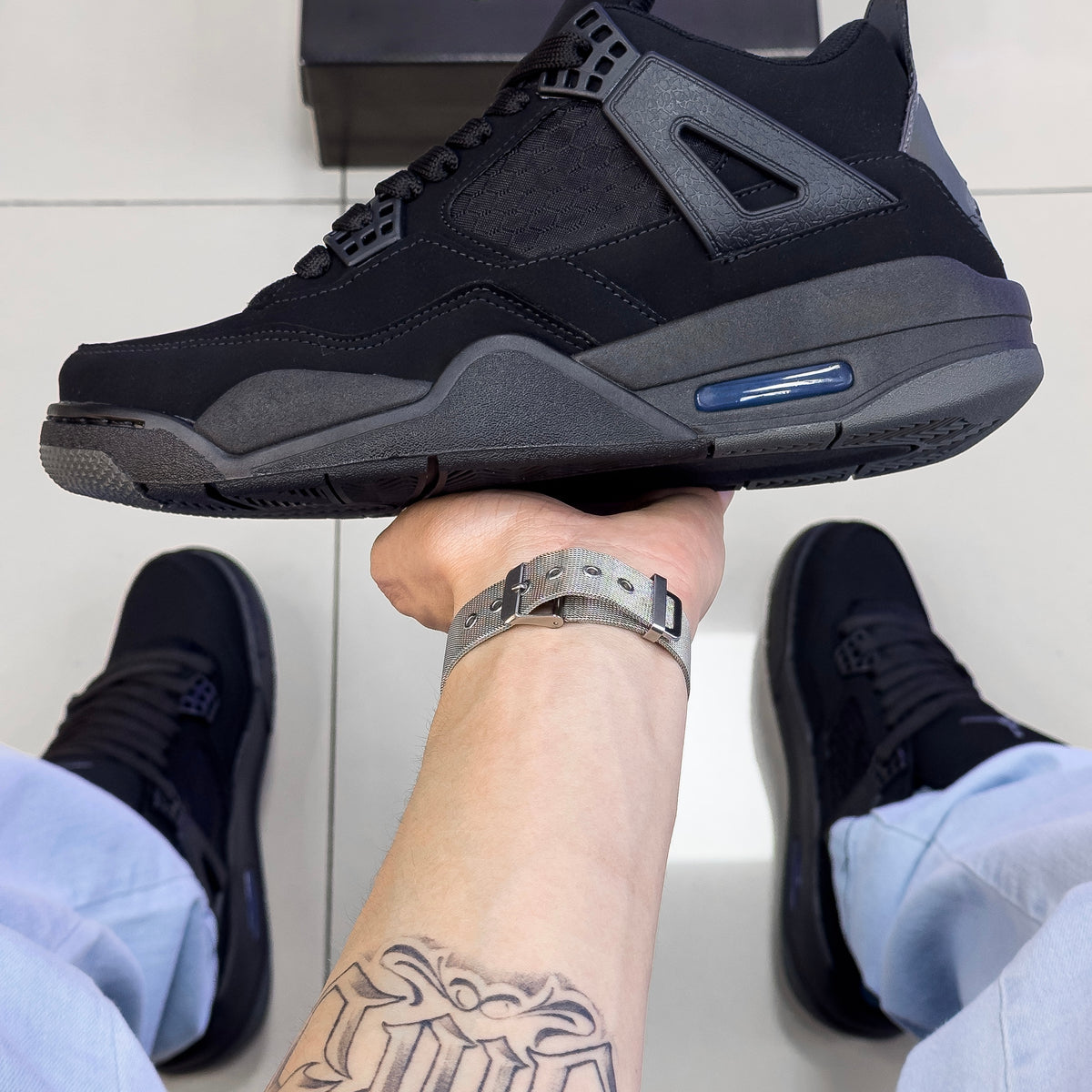 Air Jordan 4 Preto/Holográfico Premium
