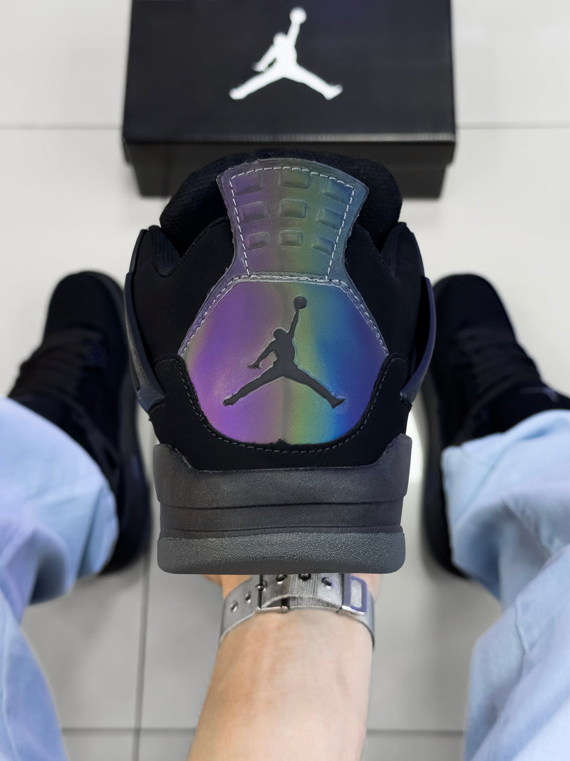 Air Jordan 4 Preto/Holográfico Premium