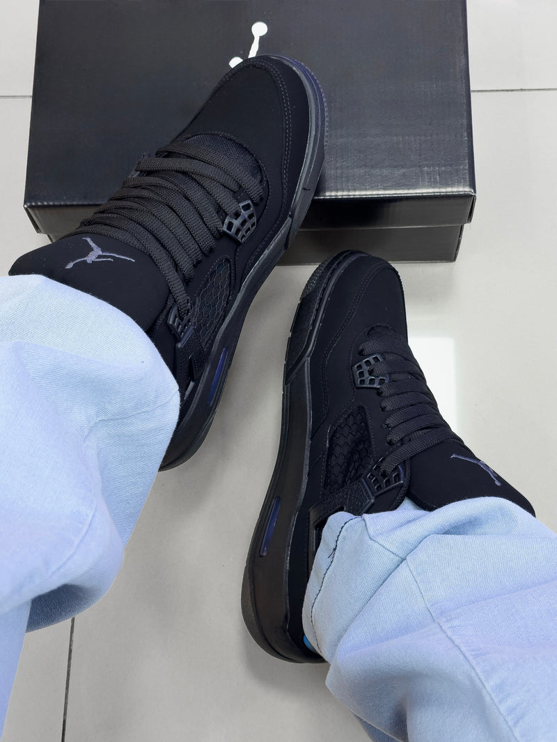 Air Jordan 4 Preto/Holográfico Premium