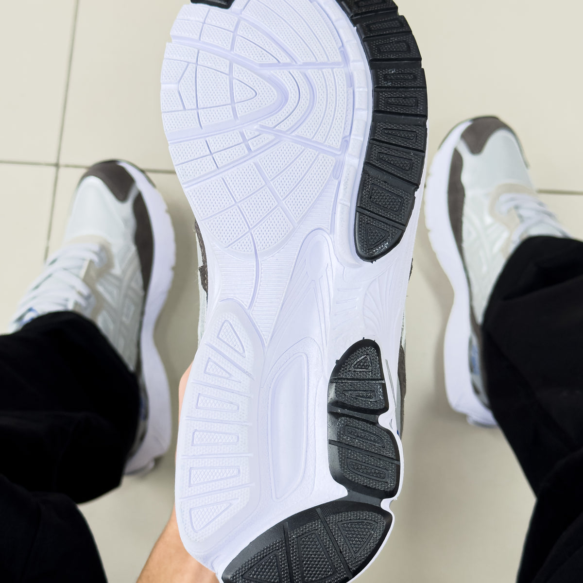 Asics Nyc Cinza/Grafite Premium
