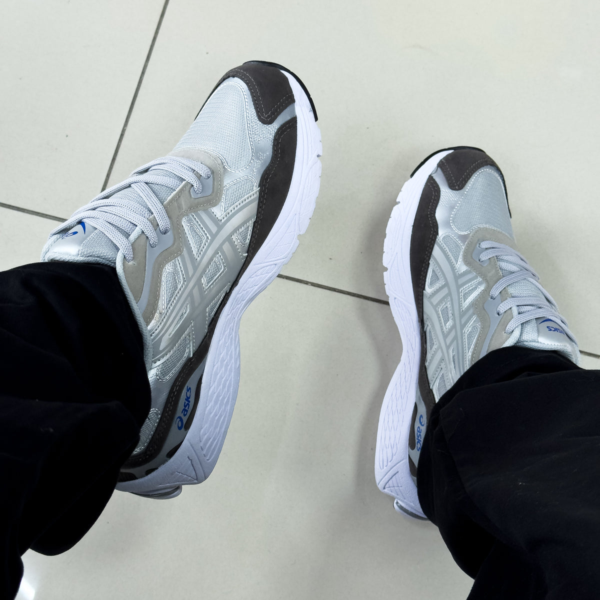 Asics Nyc Cinza/Grafite Premium