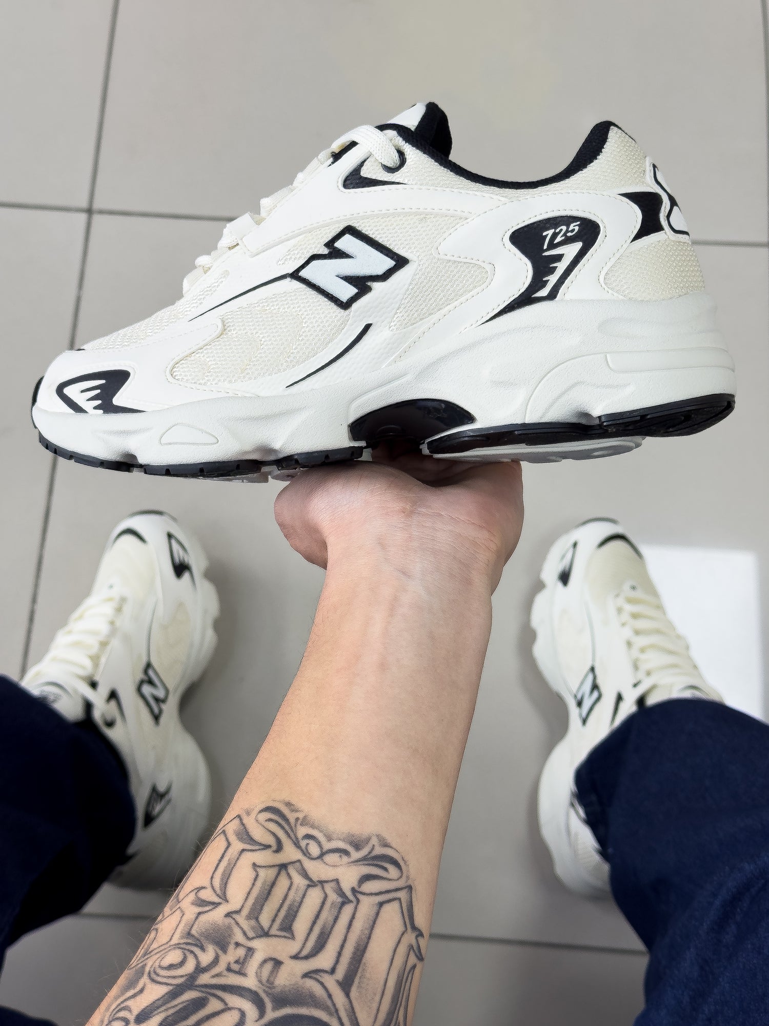 NB 725 Bege/Preto Premium
