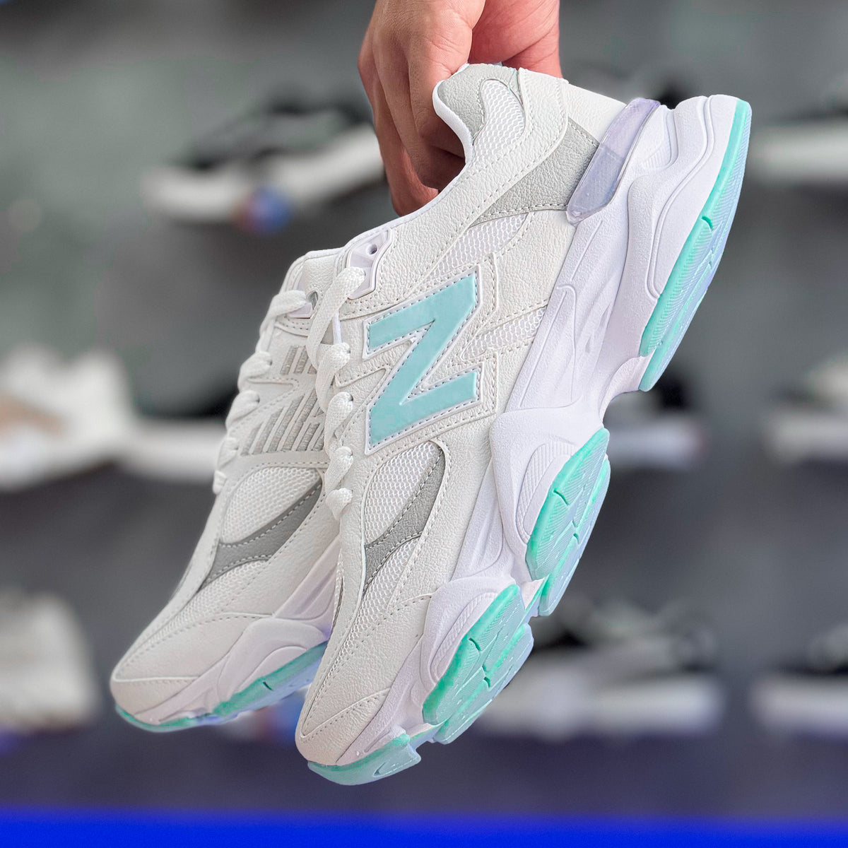 NB 9060 Branco/Verde Água Premium