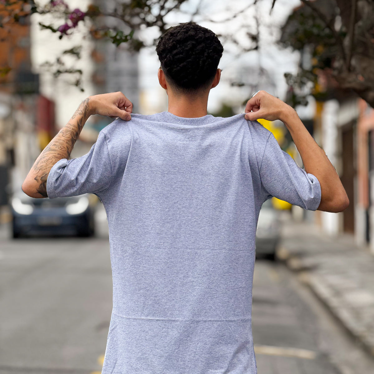 Camiseta Oversized Cinza