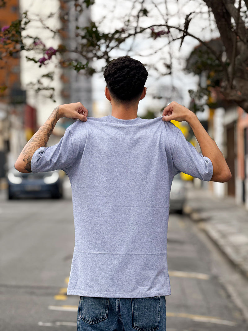 Camiseta Oversized Cinza
