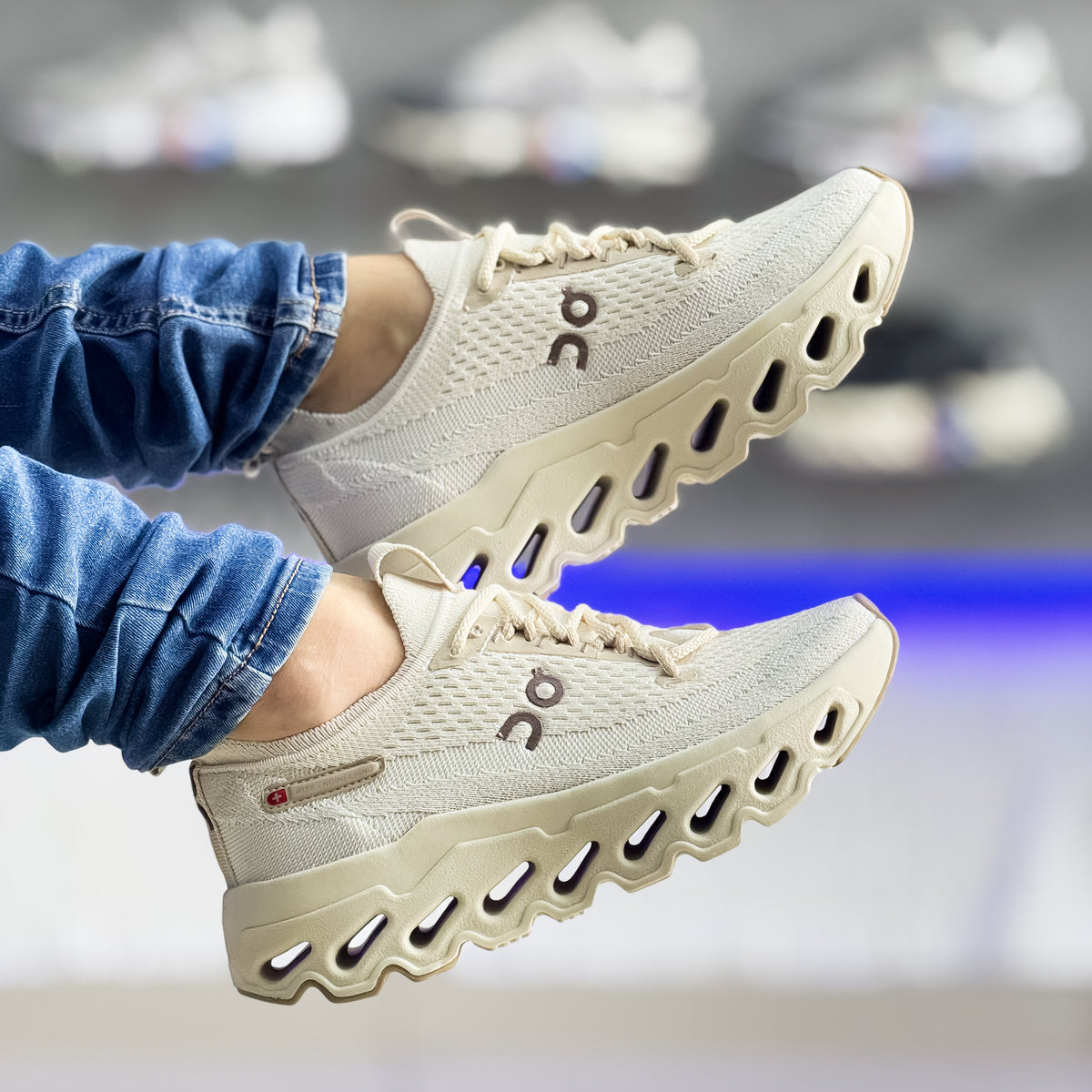 On Cloud Bege Premium