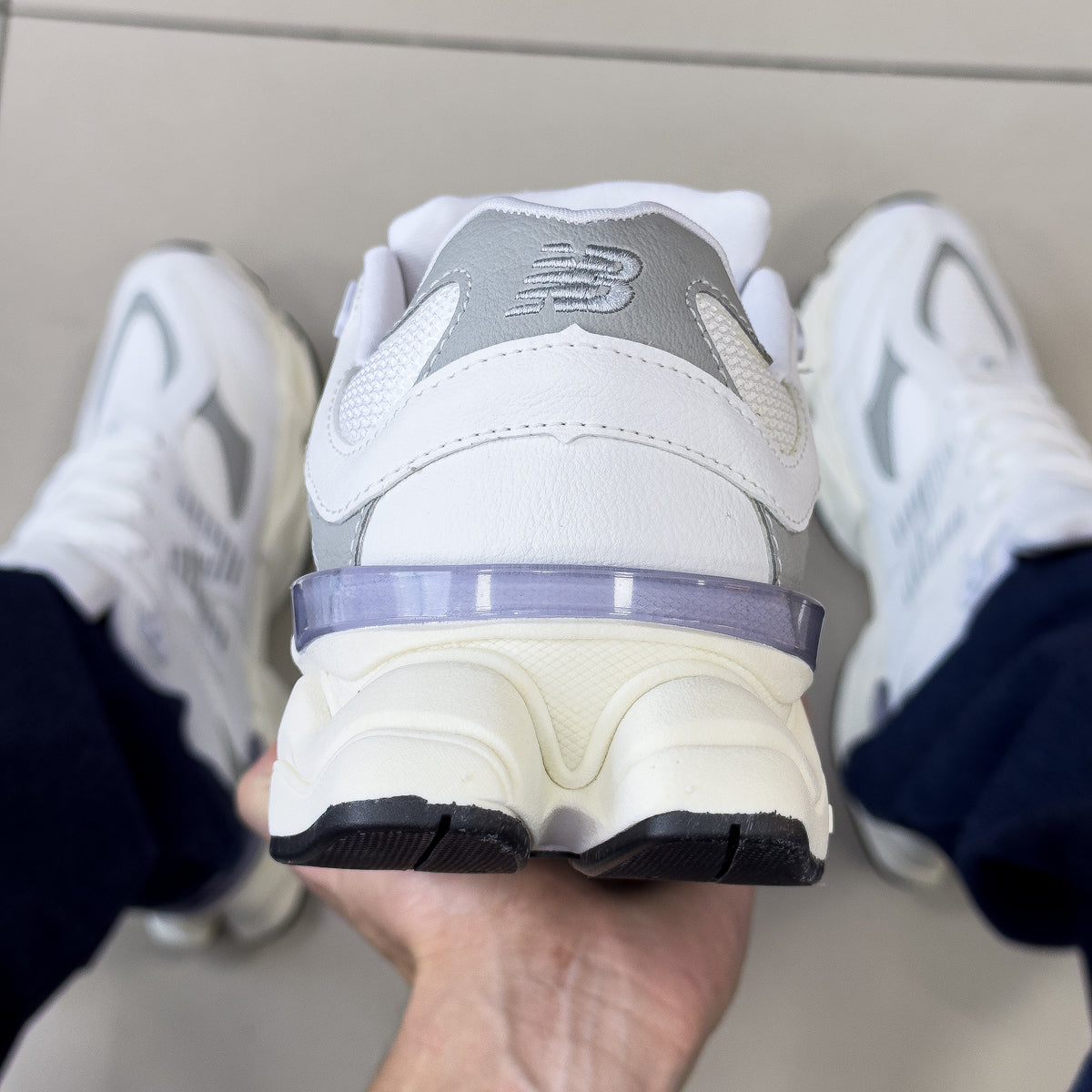 NB 9060 Branco/Cinza Premium