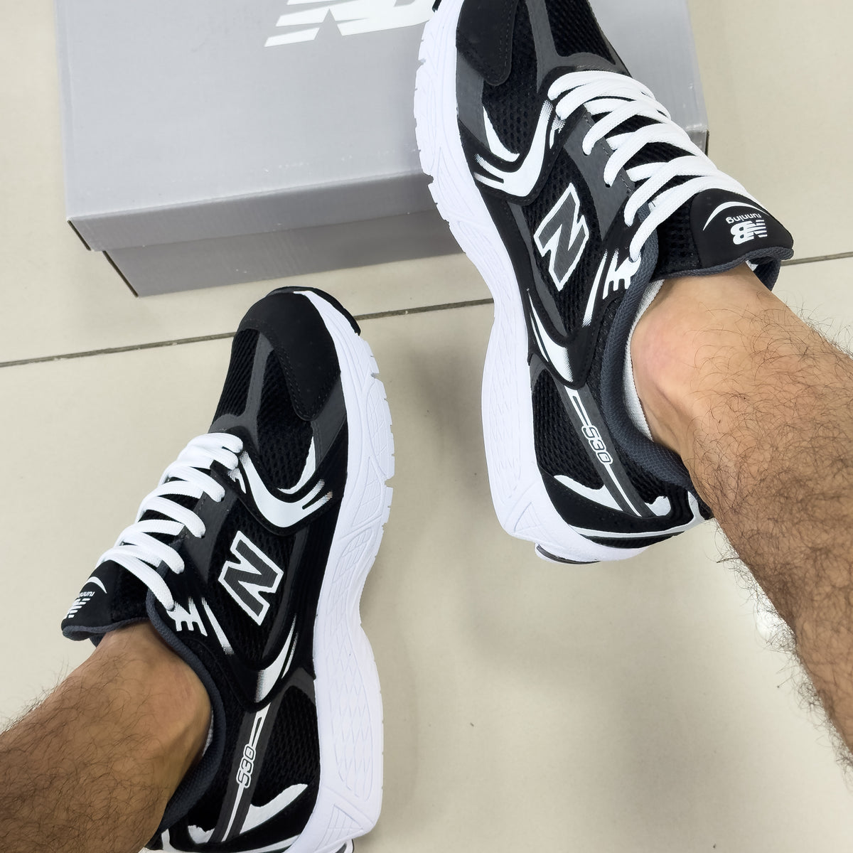 NB 530 Preto/Branco Premium