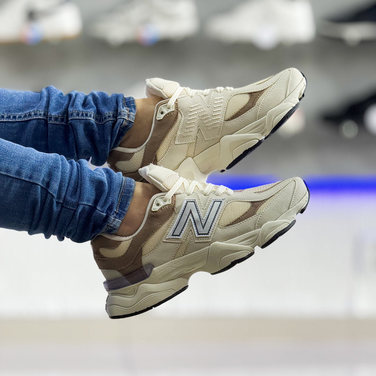 NB 9060 Bege/Marrom Premium